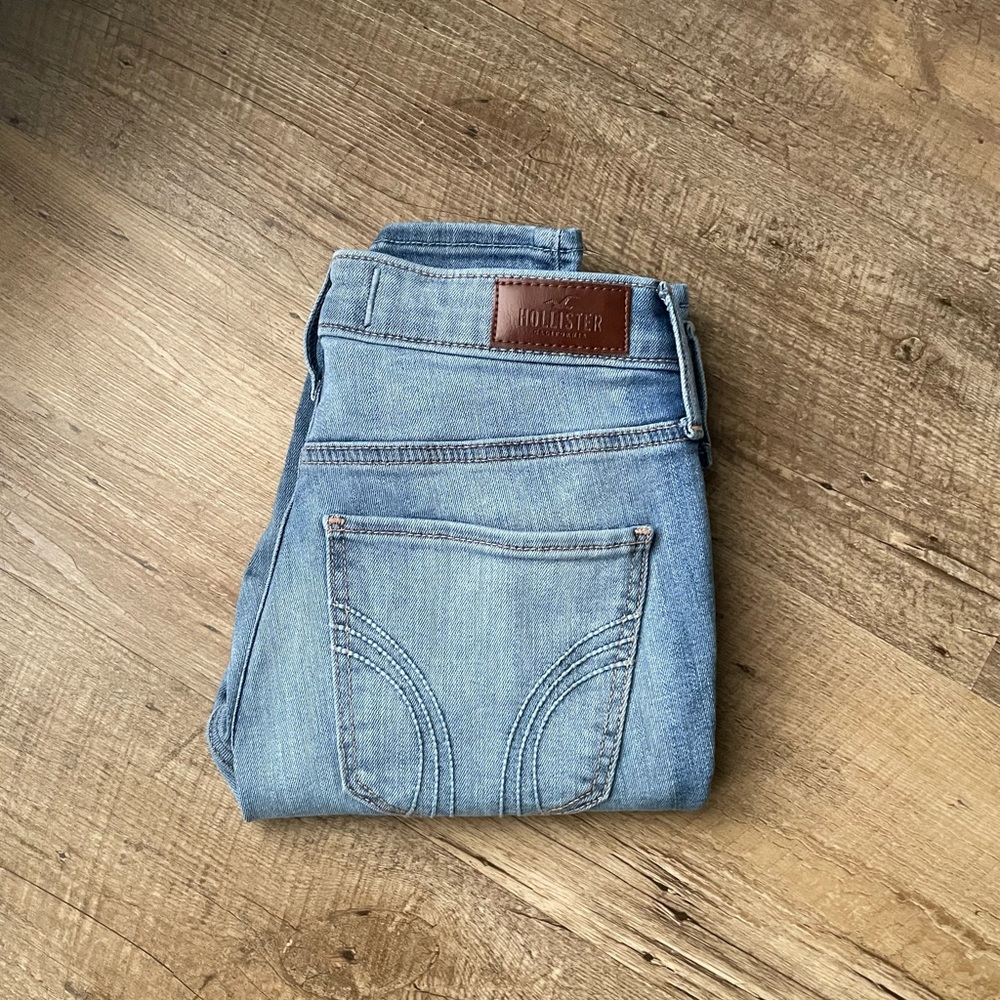 Hollister High Rise Super Skinny Jeans
